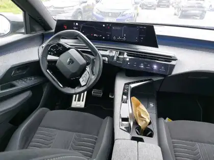PEUGEOT 3008 GT HYBRID 136 CV E-DCS6