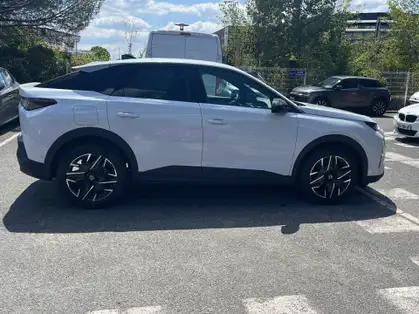 PEUGEOT 3008 ALLURE HYBRIDE 136 CV e-DCS6