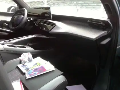 PEUGEOT 3008 GT HYBRID 136 CV E-DCS6