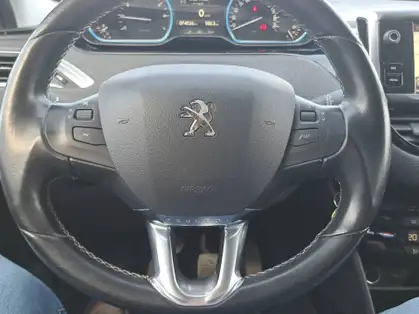 PEUGEOT 2008 ALLURE PureTech 130 CV BVM6
