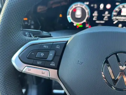 VOLKSWAGEN GOLF R-LINE LIMITED 1.5 eTSI EVO2 150 CV DSG7 