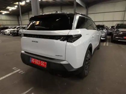 PEUGEOT 5008 GT Hybrid 145 CV e-DCS6 