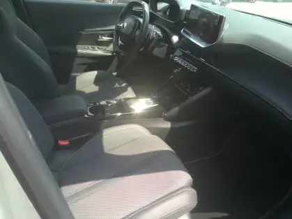PEUGEOT 2008 GT 1.2 PURETECH 130 CV EAT8