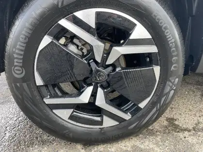 PEUGEOT 2008 GT Hybrid 145 CV e-DCS6