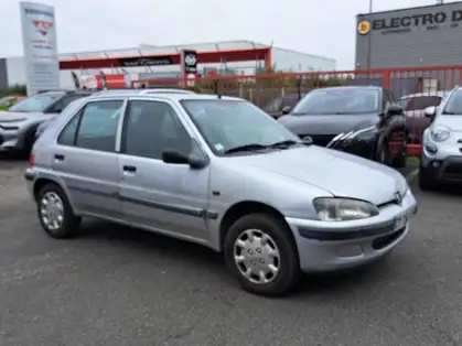 PEUGEOT 106 COLOR LINE 1.4i 