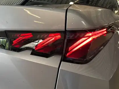 PEUGEOT 3008 325 ch 4x4 73 kWh GT