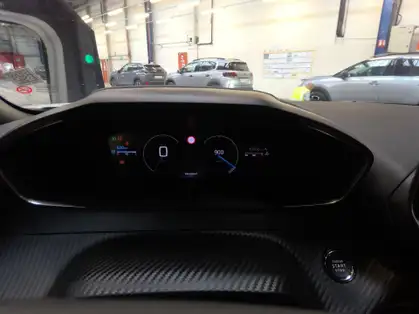 PEUGEOT 2008 ALLURE PURETECH 100 CV BVM6