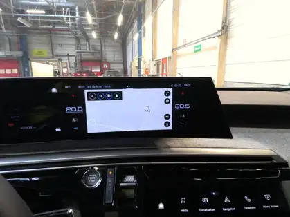 PEUGEOT 3008 210 ch 73 kWh Allure