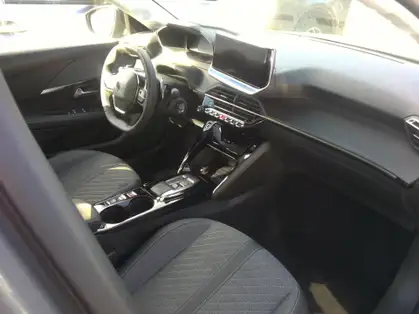 PEUGEOT 208 ALLURE HYBRID 100 CV E-DCS6