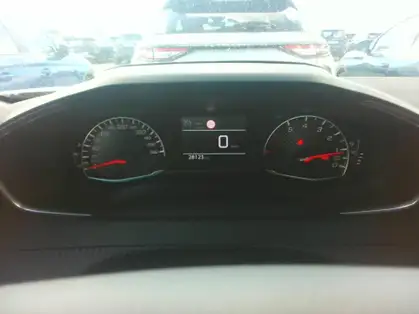 PEUGEOT 2008 STYLE 100 CV BVM6