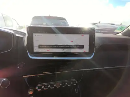 PEUGEOT 2008 GT HYBRID 136 CV E-DCS6