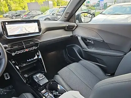 PEUGEOT 2008 Hybrid 145 ch e-DCS6 GT