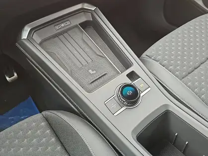 VOLKSWAGEN T-ROC 1.5 eTSI Hybrid 150 ch DSG7 R-Line