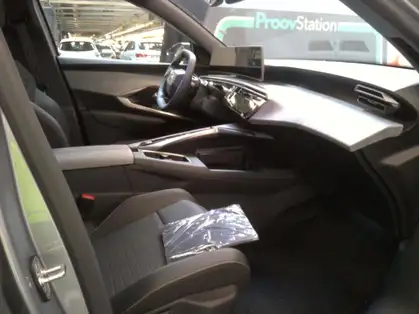 PEUGEOT 3008 ALLURE HYBRIDE 136 CV e-DCS6