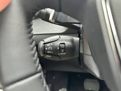 PEUGEOT 208 ALLURE HYBRID 100 CV E-DCS6