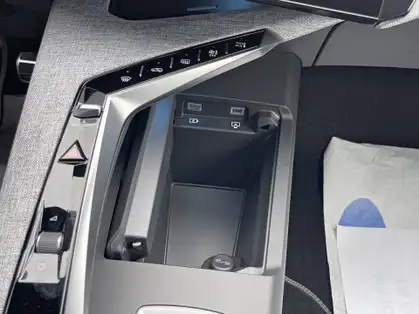 PEUGEOT 3008 GT Hybrid 145 e-DCS6