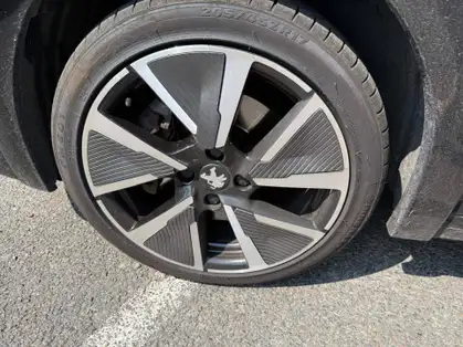 PEUGEOT 208 50 kWh 136ch GT Line