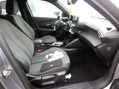 PEUGEOT 2008 ALLURE Hybrid 145 CV e-DCS6 