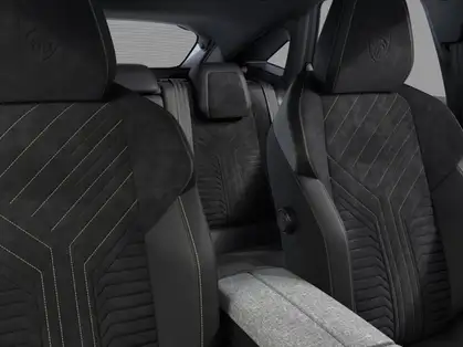 PEUGEOT 3008 GT Hybrid 145 e-DCS6 