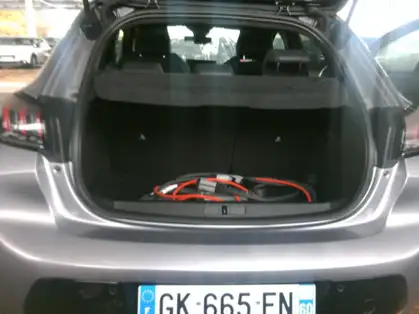 PEUGEOT 208  GT 50 kWh 136 CV 