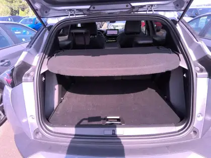 PEUGEOT 2008 GT HYBRID 136 CV E-DCS6