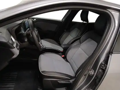RENAULT CLIO V TECHNO E-Tech full hybrid 145 CV GSR2 