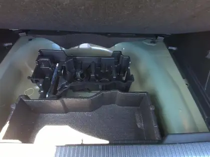 PEUGEOT 2008 Hybrid 145 ch e-DCS6 GT