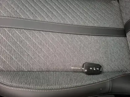 PEUGEOT 208 ACTIVE 1.2 PURETECH 100 CV BVM6