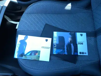 PEUGEOT 208 ALLURE HYBRID 100 CV E-DCS6