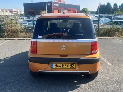 PEUGEOT 1007 1.6e 16V 110ch 2-Tronic Sporty