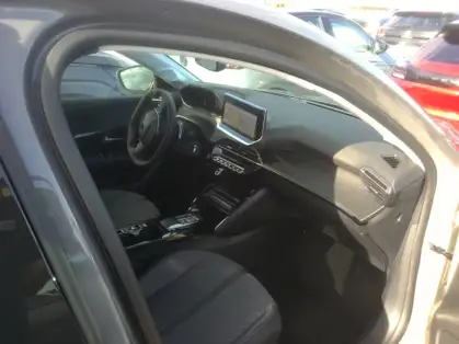 PEUGEOT 208 ALLURE HYBRID 100 CV E-DCS6