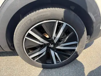 PEUGEOT 3008 GT PACK HYBRIDE 225 CV E-EAT8