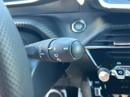 PEUGEOT 2008 GT Hybrid 145 CV e-DCS6 