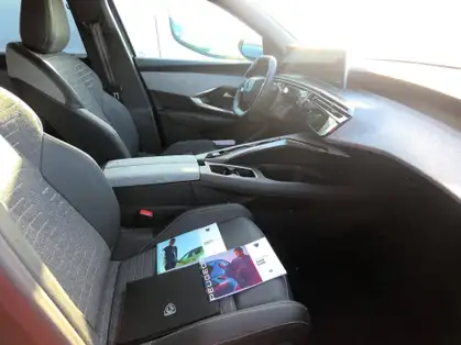 PEUGEOT 5008 ALLURE Hybrid 145 CV e-DCS6 