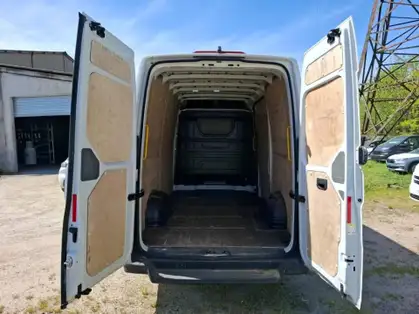 VOLKSWAGEN CRAFTER VAN 30 L3H3 2.0 TDI 140 CH BUSINESS