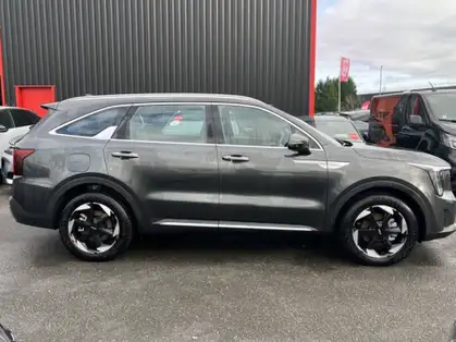 KIA SORENTO ACTIVE 1.6 T-GDi 253 CV Hybride Rechargeable BVA6 4x4 7 PLACES