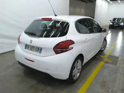 PEUGEOT 208 1.2 PureTech 110ch S&S EAT6 Allure Business