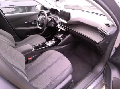 PEUGEOT 208 ALLURE HYBRID 100 CV E-DCS6