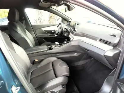 PEUGEOT 3008 GT HYBRID 136 CV E-DCS6