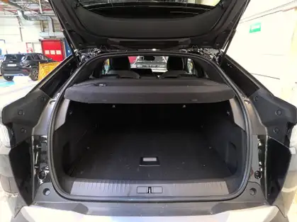 PEUGEOT 3008 Hybrid 145 e-DCS6 Allure Business