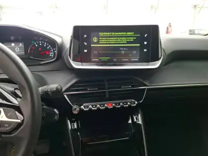 PEUGEOT 2008 ALLURE 1.2 PURETECH 130 CV EAT8