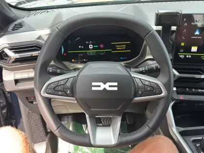 DACIA BIGSTER HYBRID JOURNEY HYBRID 155 CV 