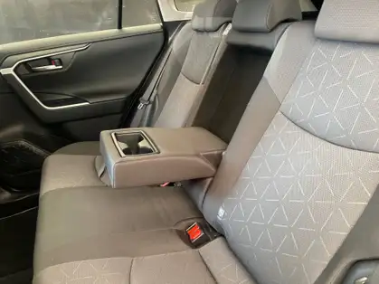 TOYOTA RAV4 HYBRIDE PRO MY23 218 ch 2WD Dynamic Business + "Beyond Zero Academy"