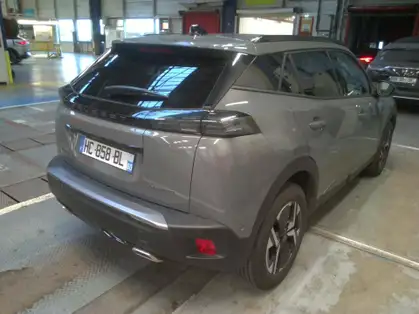 PEUGEOT 2008 ALLURE HYBRID 136 CV e-DCS6