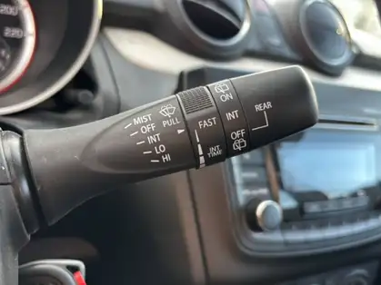 SUZUKI SWIFT AVANTAGE HYBRID 1.2 Dualjet 