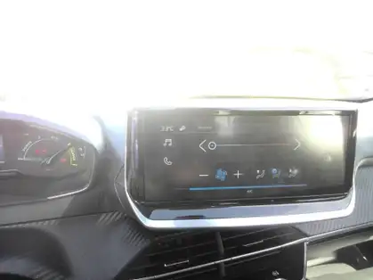 PEUGEOT 208 Hybrid 110 ch e-DCS6 Style