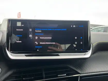 PEUGEOT 2008 GT Hybrid 145 CV e-DCS6 