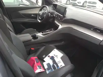 PEUGEOT 3008 GT HYBRID 225 CV E-EAT8