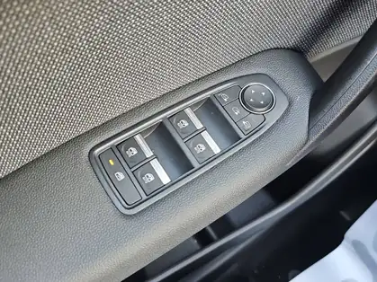 RENAULT CAPTUR TECHNO E-Tech full hybrid 160 CV 