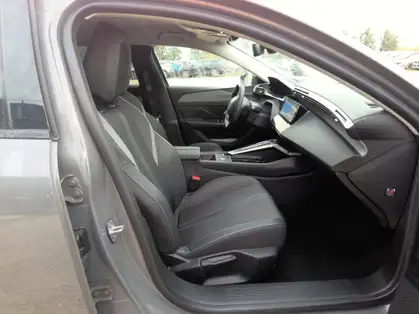 PEUGEOT 308 ALLURE Hybrid 136 e-DCS6 